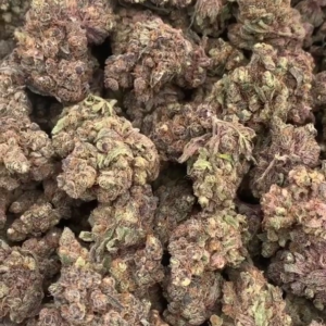 Island Sweet Skunk cannabis online